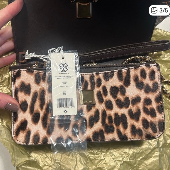 Tory Burch Leopard Print Crossbody Wristlet Bag - Picture 2 of 4